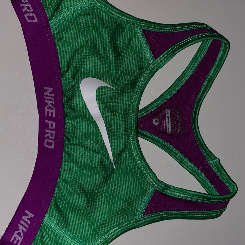 ⭐️4 for $20⭐️ Nike Pro Sports Bra child small